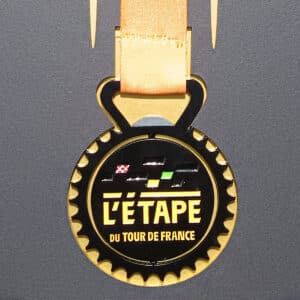 Alternative view of Cadre médaille de l'Etape du Tour de France 2019 "Albertville - Val Thorens"